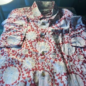 Orvis Mens Flowered Print Button Up Shirt Color Red/White Size XL